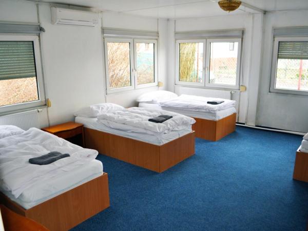 Lotos : photo 2 de la chambre lit simple en dortoir