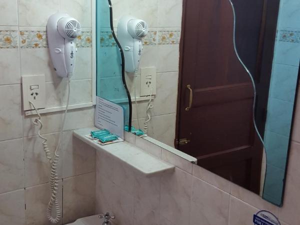 Hotel Iris : photo 7 de la chambre chambre simple