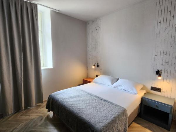 Hotel Amfiteatar : photo 10 de la chambre chambre double supérieure