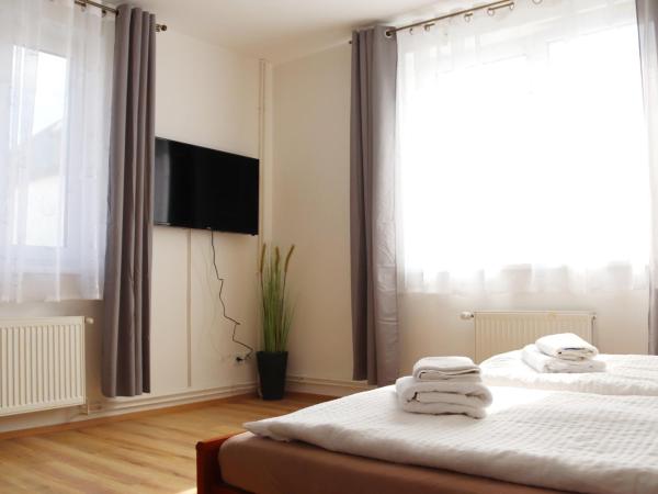 B&B Hotel Volčík : photo 2 de la chambre chambre familiale