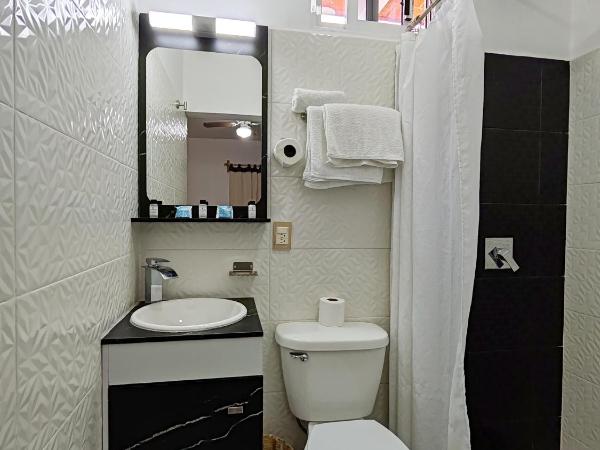 CASA COCO OAXACA INN : photo 6 de la chambre chambre double avec balcon