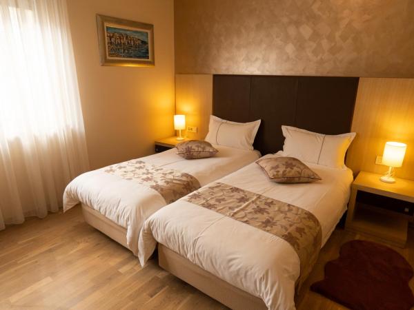 Scallop Rooms self check-in : photo 5 de la chambre chambre lits jumeaux