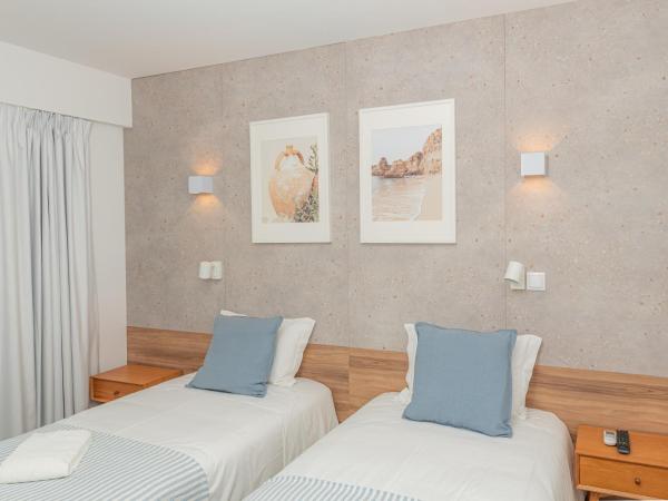 Faro Heart - Breakfast option : photo 5 de la chambre deluxe family room - third floor