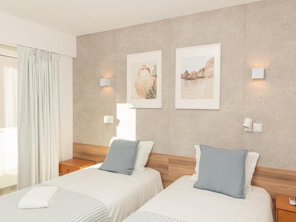 Faro Heart - Breakfast option : photo 6 de la chambre deluxe family room - third floor