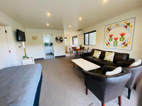 Commodore Motel : photo 10 de la chambre appartement 2 chambres