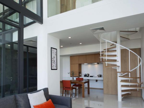 Eastin Tan Hotel Chiang Mai : photo 1 de la chambre three bedroom duplex penthhouse