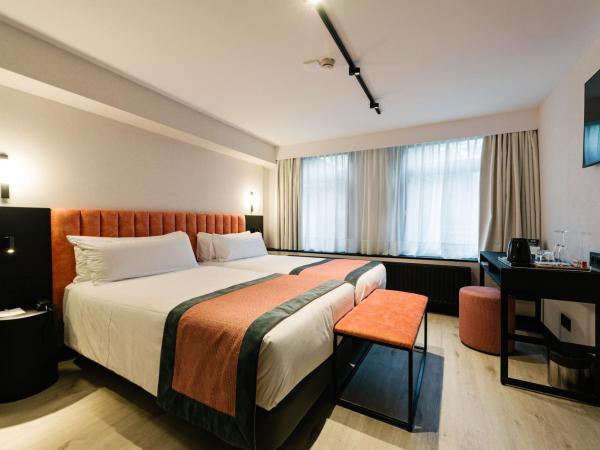 Catalonia Vondel Amsterdam : photo 3 de la chambre chambre double souterraine - vue limitée