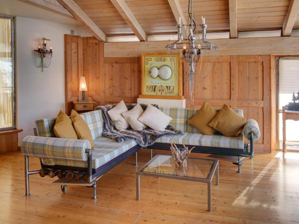 Backstage Hotel Serviced Apartments : photo 10 de la chambre appartement supérieur 2 chambres - vue sur mont cervin