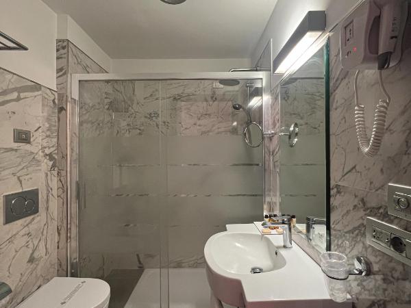 Plaza Hotel Catania : photo 4 de la chambre chambre double ou lits jumeaux classique