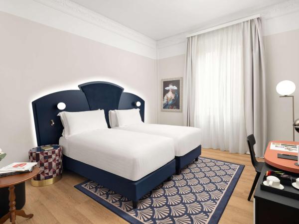 Anglo American Hotel Florence, Curio Collection By Hilton : photo 3 de la chambre chambre lits jumeaux premium