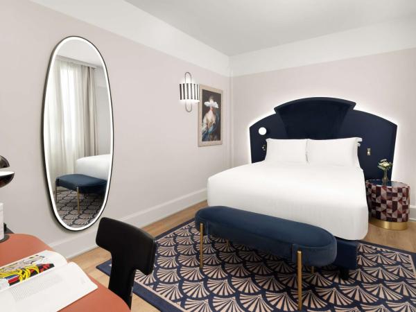 Anglo American Hotel Florence, Curio Collection By Hilton : photo 2 de la chambre chambre lit queen-size classique