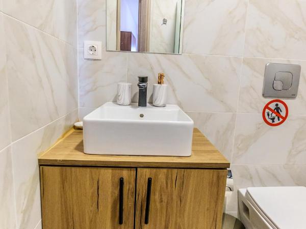 Luxury Apartments by thesbnb : photo 10 de la chambre appartement avec balcon