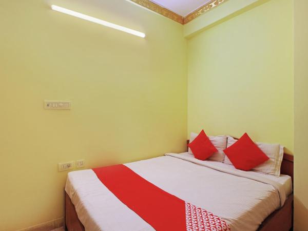 OYO Prince Residency : photo 5 de la chambre chambre triple classique