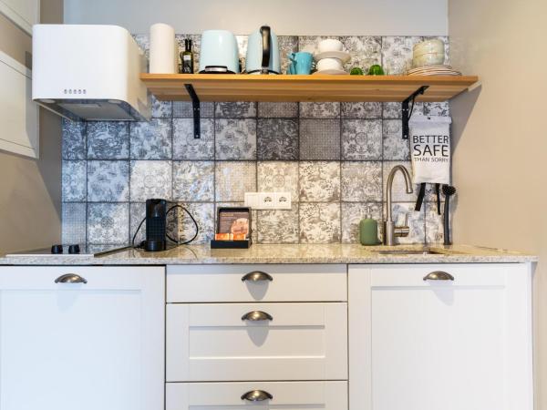 Saga Studios by Heimaleiga : photo 1 de la chambre studio avec balcon