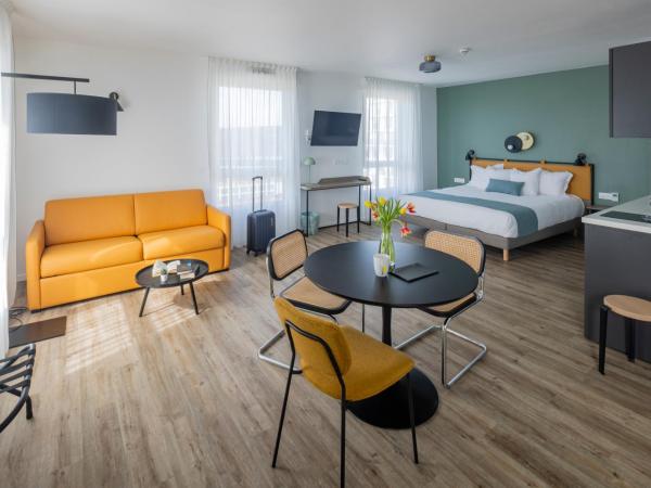 All Suites Appart Hotel Le Havre : photo 1 de la chambre suite exécutive (lit double et canapé-lit)