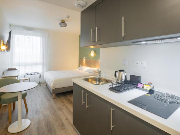 All Suites Appart Hotel Le Havre : photo 4 de la chambre studio confort (lit double)