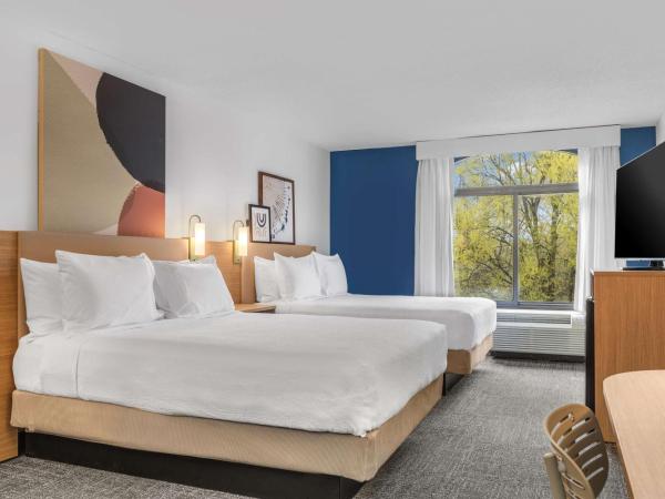 Spark By Hilton Charlotte Tyvola I-77 : photo 2 de la chambre chambre avec 2 grands lits queen-size 