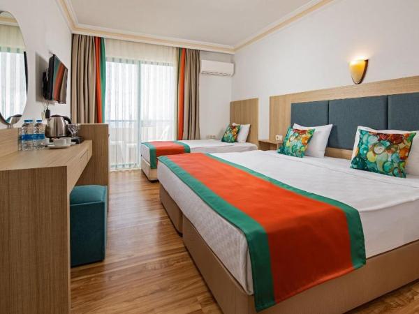 Club Mirabell Hotel All İnclusive : photo 1 de la chambre chambre double standard