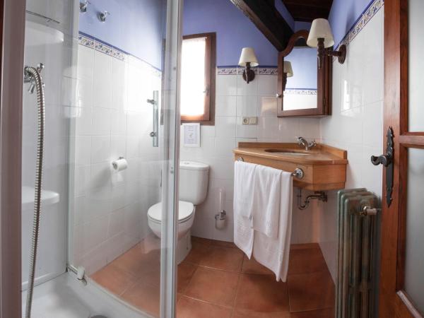 Kanpoeder - Adults Only : photo 1 de la chambre chambre double avec salle de bains privative