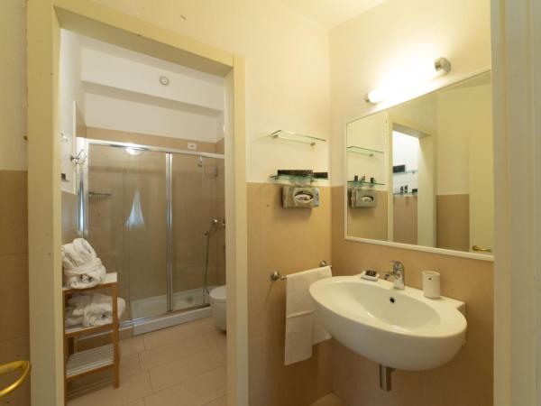 Hotel Parco delle Fontane : photo 10 de la chambre grande chambre double