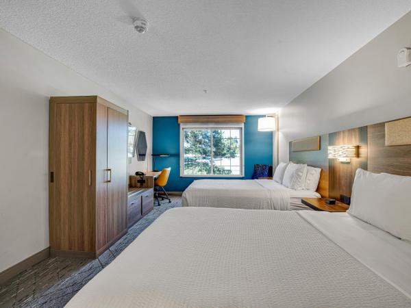 Holiday Inn Express Hotel & Suites Portland - Jantzen Beach, an IHG Hotel : photo 2 de la chambre chambre standard avec 2 lits queen-size