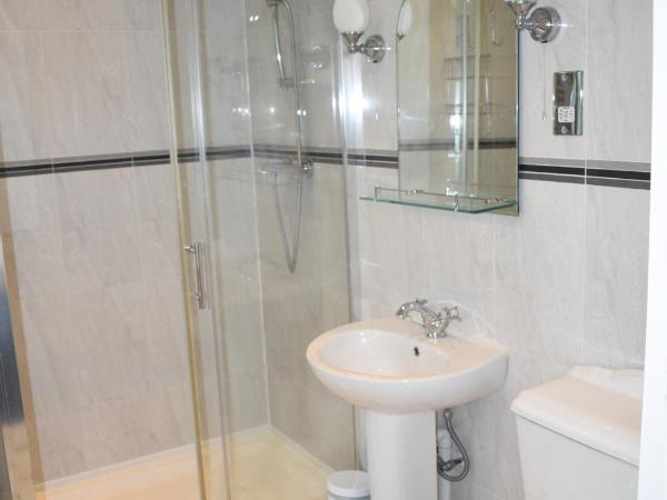 Pickwicks Guest House : photo 7 de la chambre chambre familiale supérieure