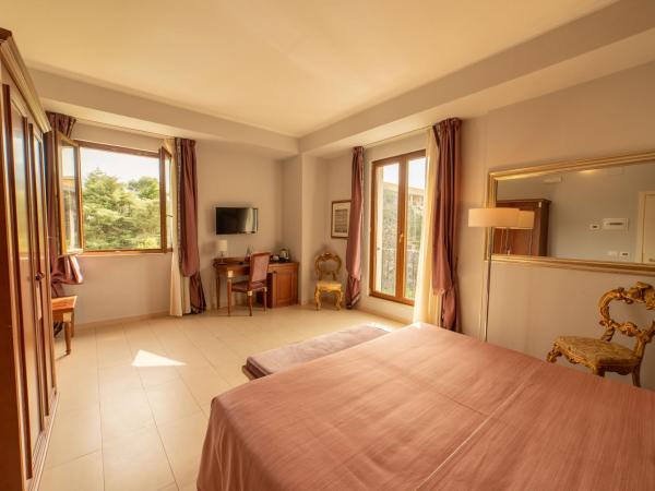 Hotel Parco delle Fontane : photo 6 de la chambre suite junior