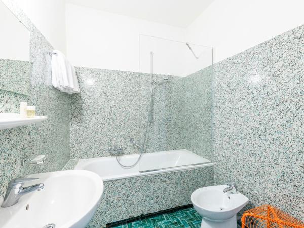 Hotel Atlantico : photo 4 de la chambre chambre familiale