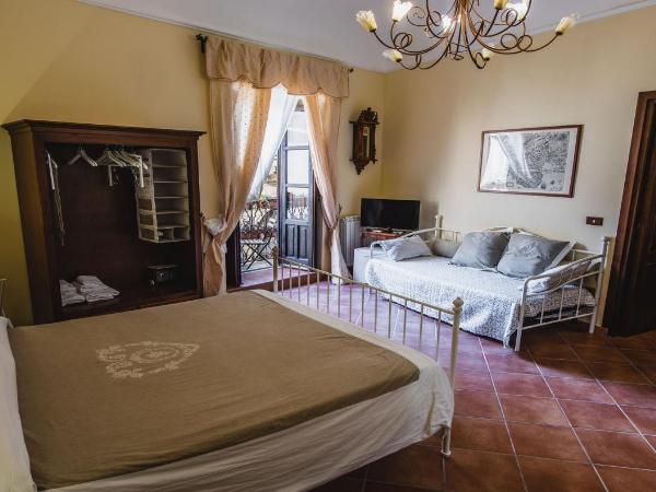 Dream Holiday Ortigia : photo 7 de la chambre chambre double avec lit d'appoint
