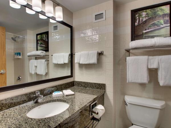 Drury Inn & Suites San Antonio Northwest Medical Center : photo 5 de la chambre suite avec 2 lits queen-size