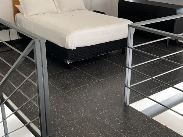 Loft A1 A 8 MIN DEL CENTRO : photo 10 de la chambre loft