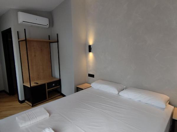 Sweet Sevilla Hostel : photo 2 de la chambre chambre double avec terrasse