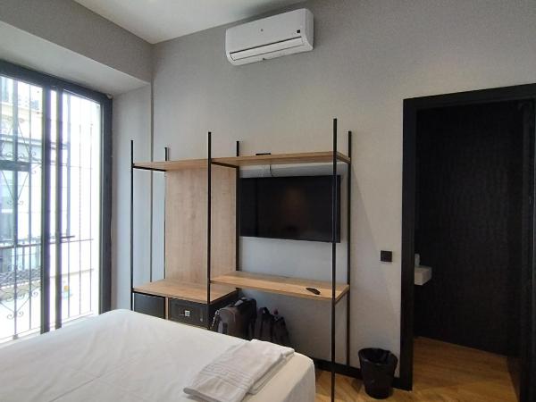 Sweet Sevilla Hostel : photo 10 de la chambre chambre double avec balcon