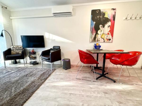 Serenity And Comfort In Subiaco 1 Bedroom Unit : photo 7 de la chambre appartement avec balcon