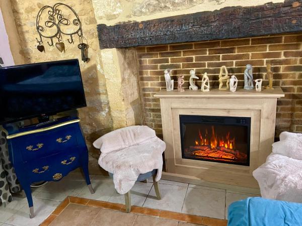 La Clef des Songes B&B de charme - Sarlat Centre - Parking gratuit - Piscine et espace bien-être à 400mètres : photo 2 de la chambre chambre double basique