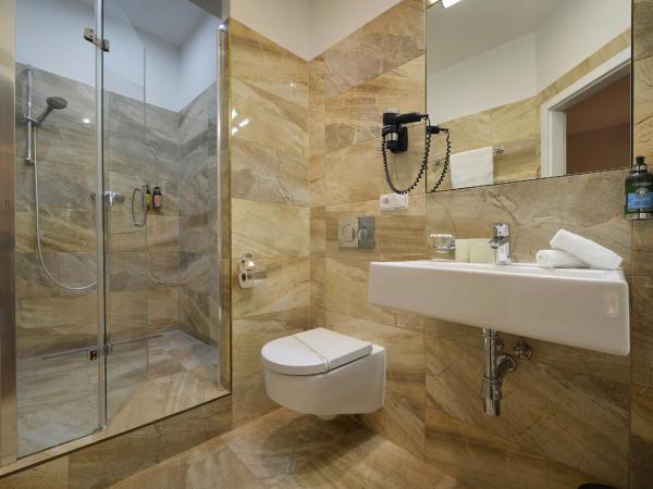 Prague Old Town Residence : photo 5 de la chambre chambre triple confort