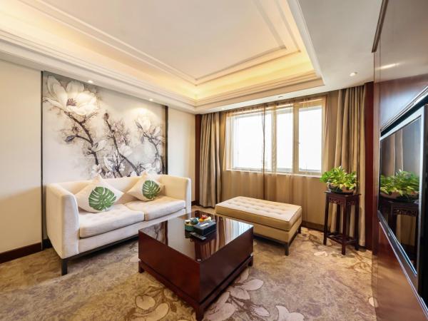 GuangDong Hotel Shanghai : photo 3 de la chambre suite affaires