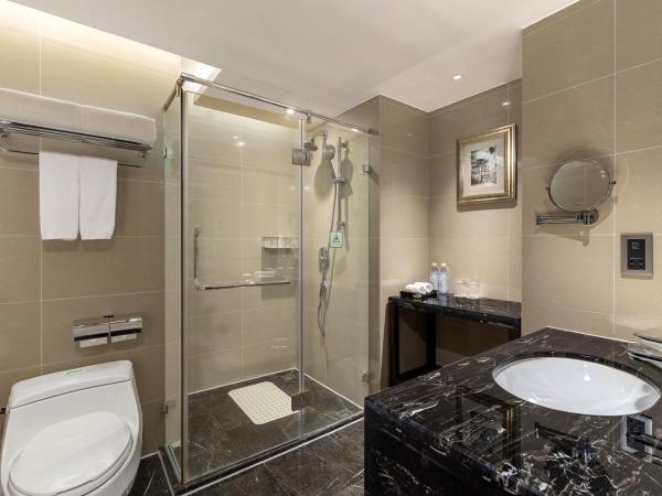 Holiday Inn Chengdu Century City West, an IHG Hotel : photo 1 de la chambre one-bedroom king suite with dining