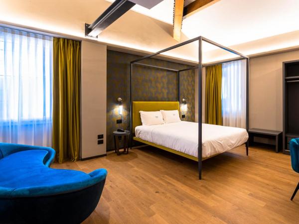 Hotel Touring : photo 1 de la chambre suite junior deluxe