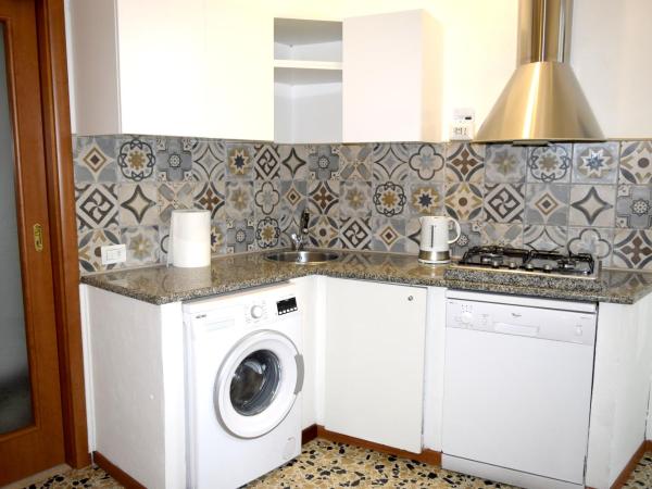 Affittacamere Il Pittoresco : photo 7 de la chambre studio avec balcon