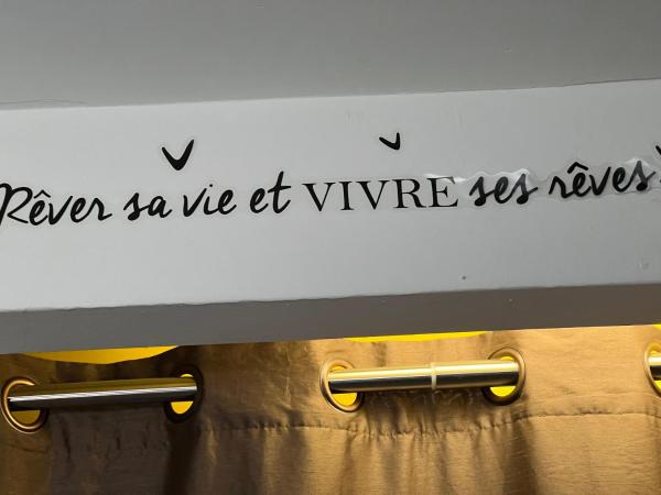 Auberge PVT Hostel : photo 10 de la chambre lit simple dans dortoir à 6 lits