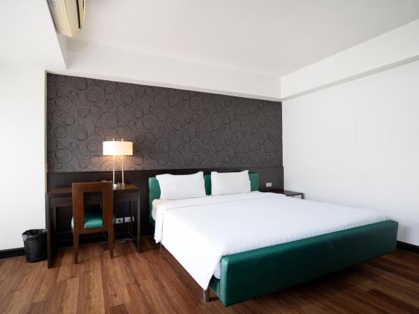 Lily Hotel Bangkok : photo 2 de la chambre suite familiale