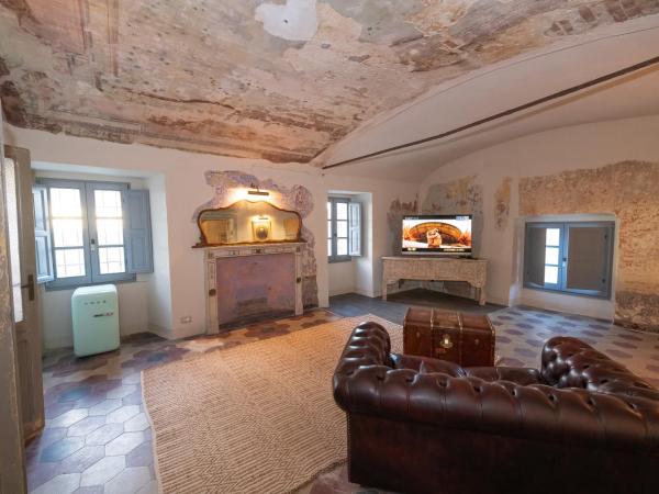 Palazzo Boyl 1840 : photo 3 de la chambre suite lit king-size - vue sur mer
