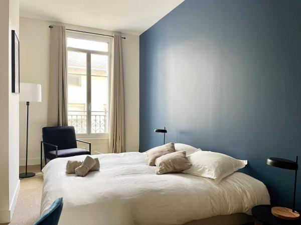 Appartement Colodge - Fourneyron : photo 1 de la chambre chambre double deluxe avec balcon