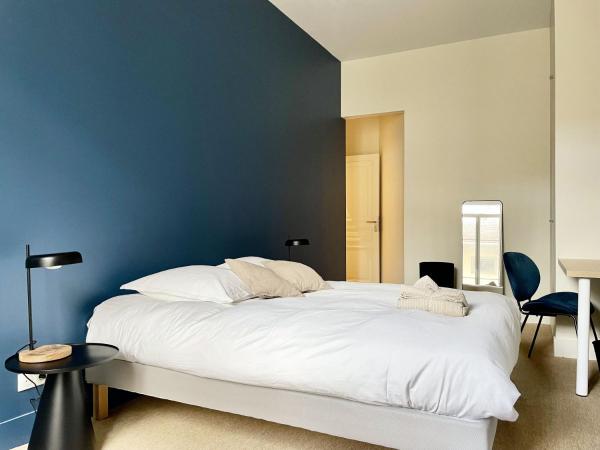 Appartement Colodge - Fourneyron : photo 4 de la chambre chambre double deluxe avec balcon