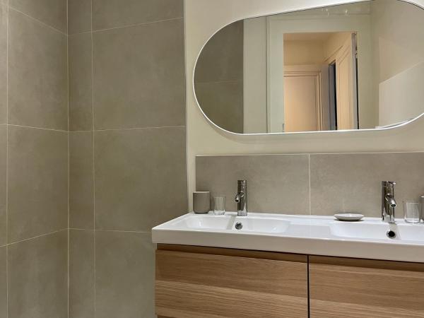 Appartement Colodge - Fourneyron : photo 3 de la chambre chambre double deluxe avec balcon