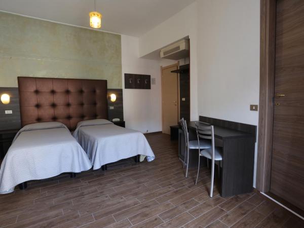 Hotel Piola : photo 10 de la chambre chambre lits jumeaux