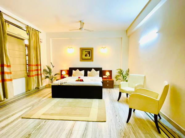 BedChambers Service Apartment, South City 1 : photo 8 de la chambre appartement 3 chambres