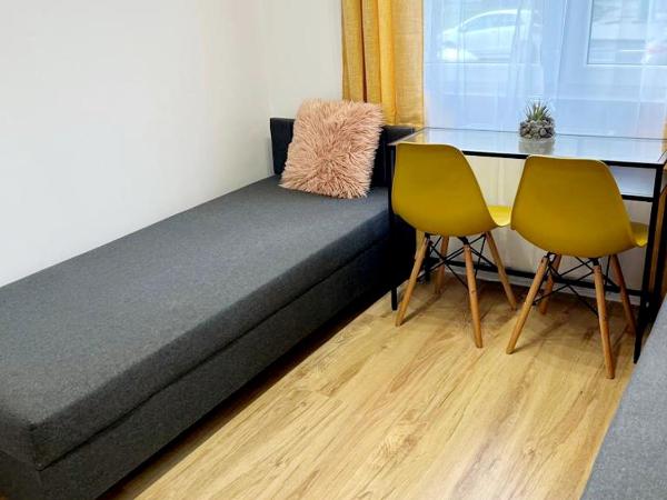 Hello Poznań : photo 6 de la chambre chambre lits jumeaux avec salle de bains commune