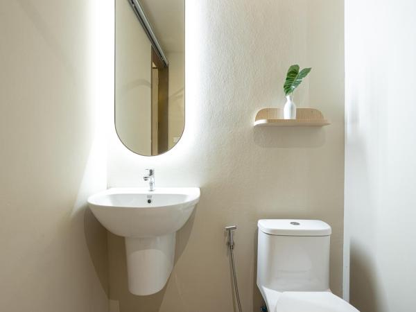 L MINITEL at Night Bazaar Chiangmai : photo 4 de la chambre chambre double Économique